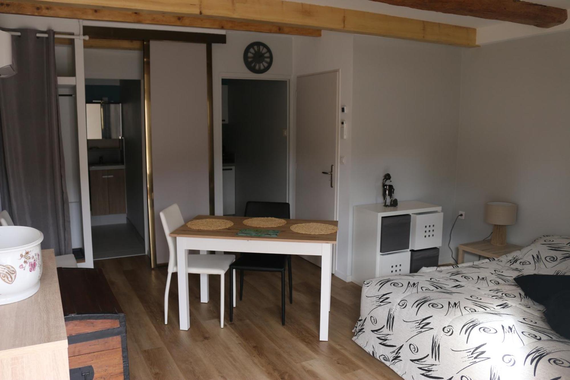 Bed and Breakfast L'Autan Sage Montgeard Esterno foto